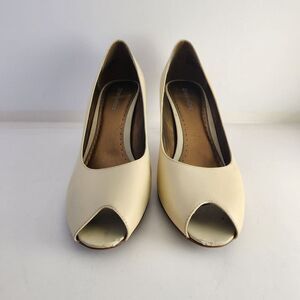 Naturalizer cream leather peep toe heels
